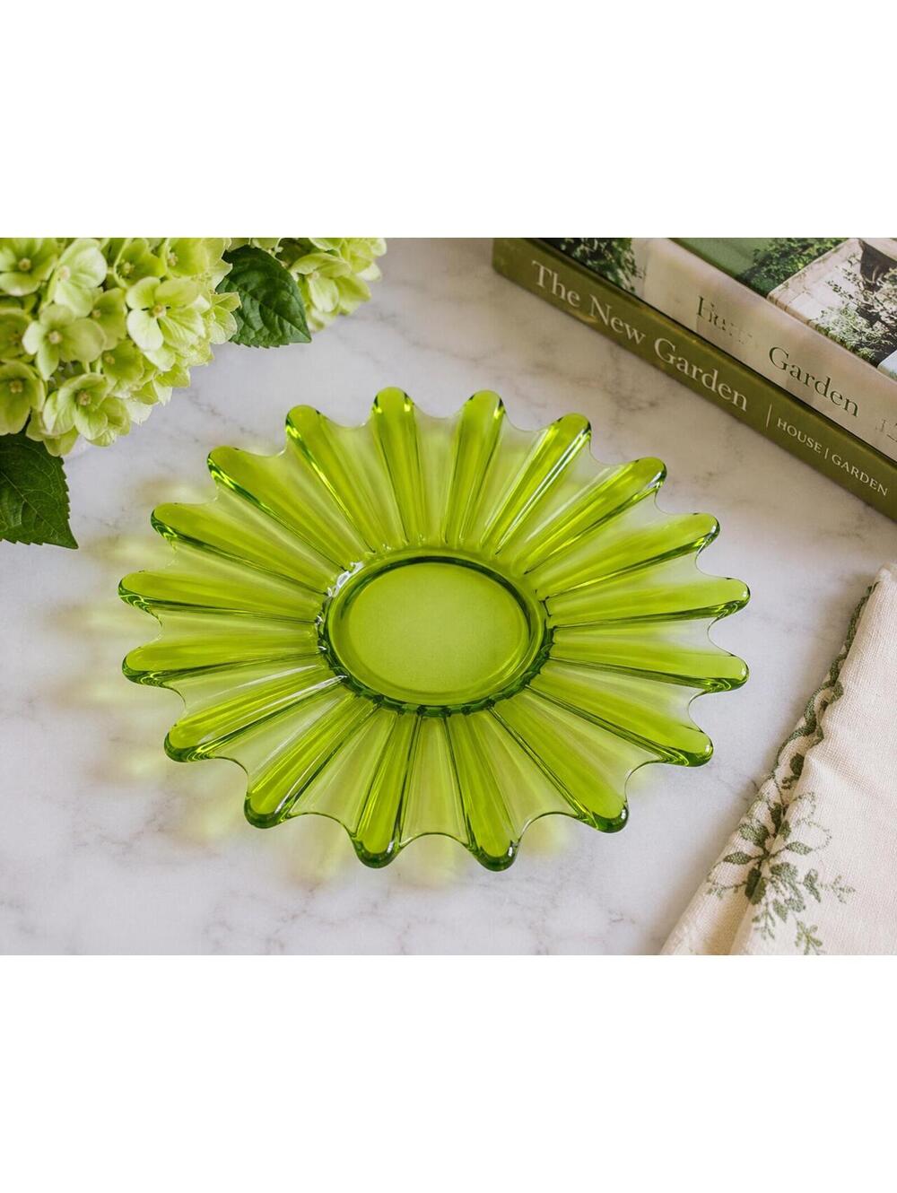 Vintage Federal Glass Celestial Limelight Green Starburst Plate 9" MCM